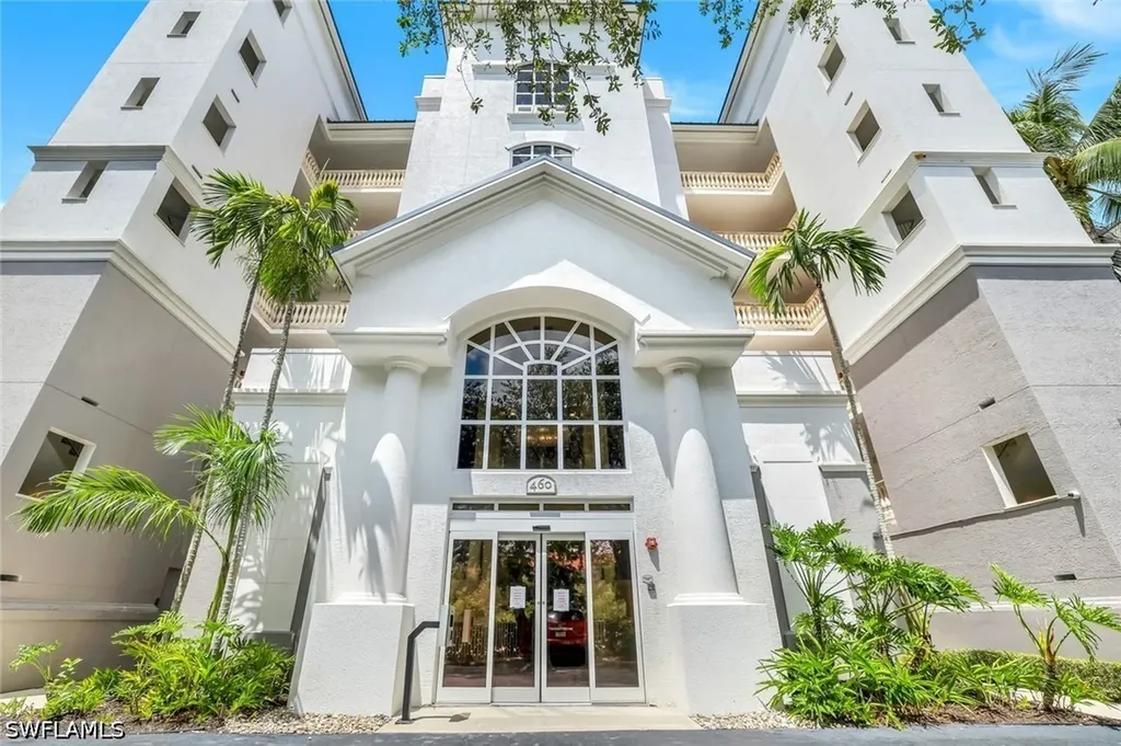 460 Launch Circle Naples FL 34108