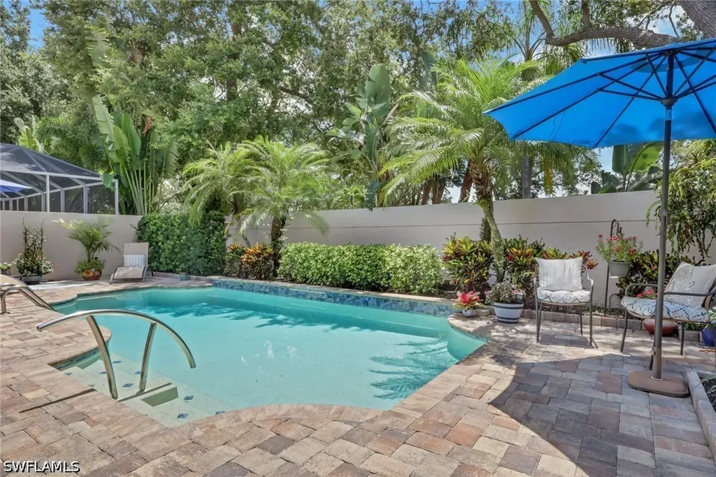128 Livermore Lane Naples FL 34119