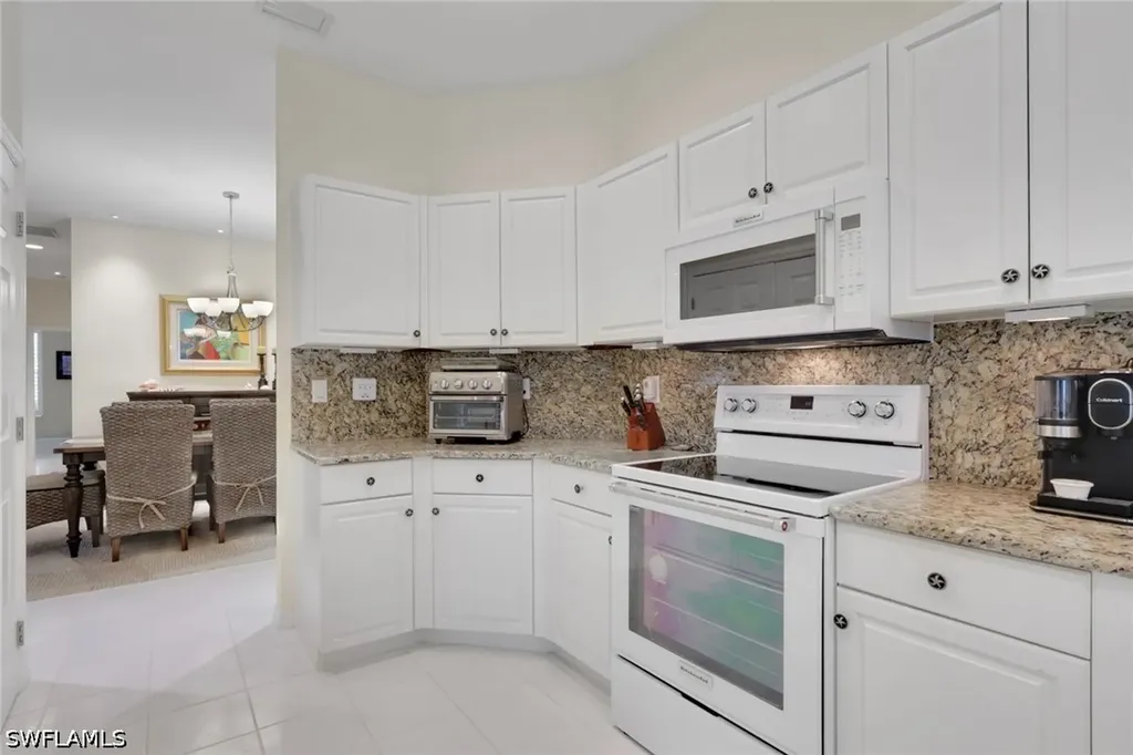 128 Livermore Lane Naples FL 34119