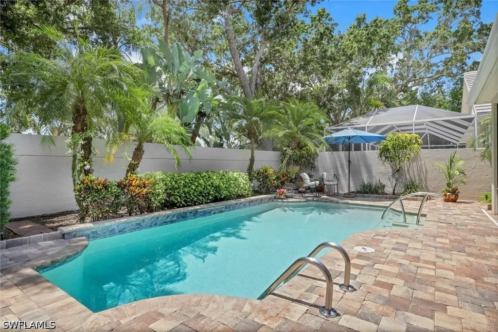 128 Livermore Lane Naples FL 34119