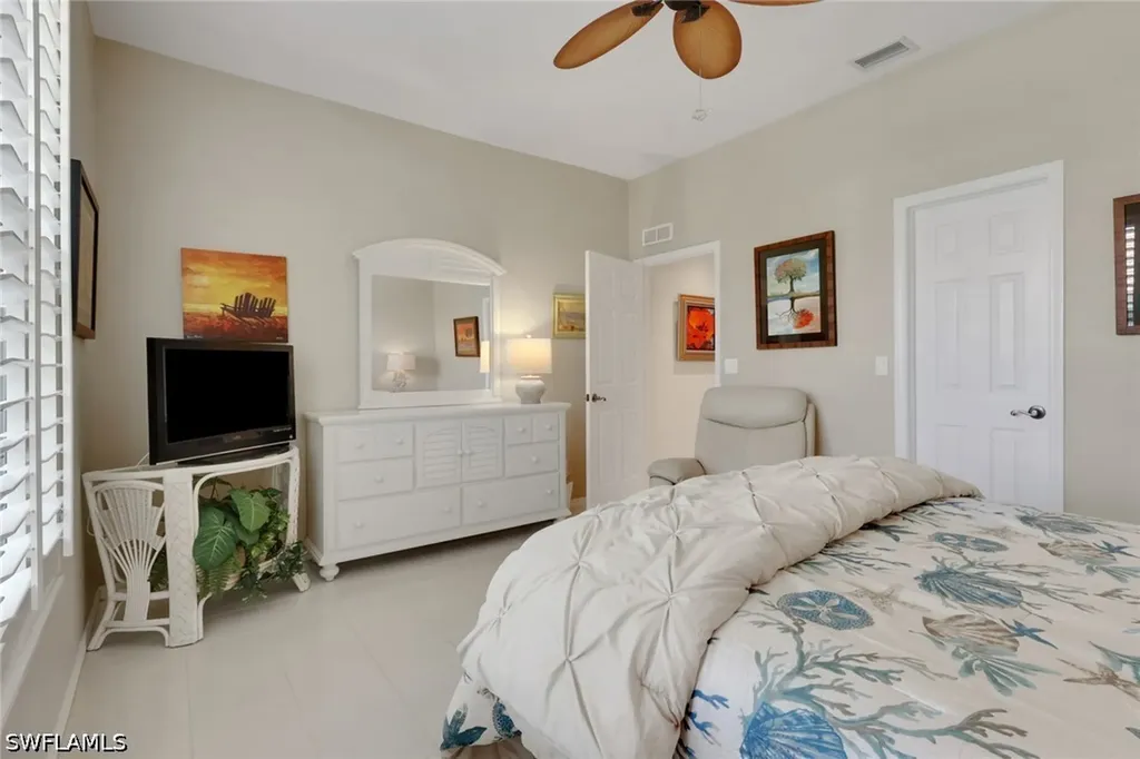 128 Livermore Lane Naples FL 34119