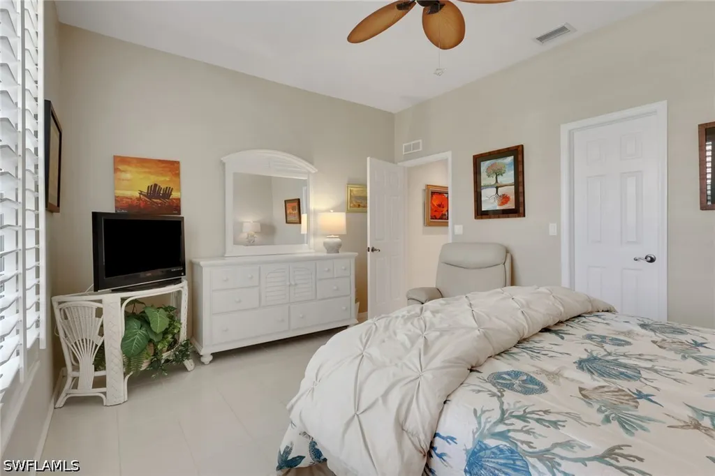 128 Livermore Lane Naples FL 34119