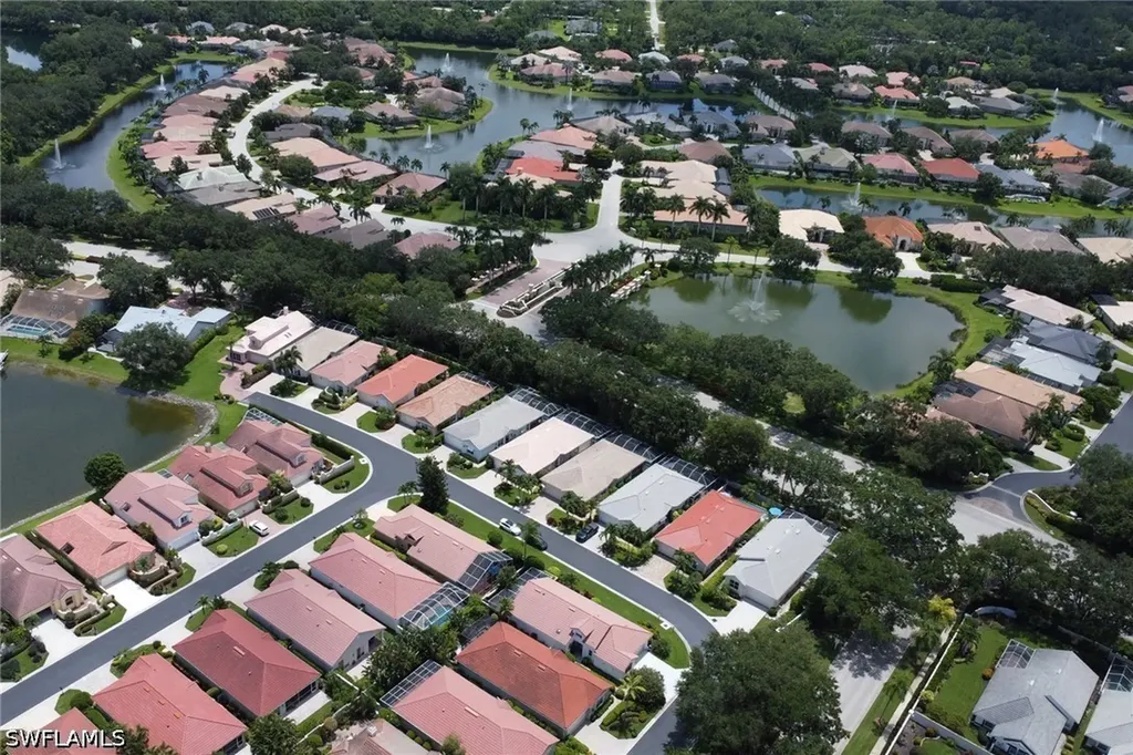128 Livermore Lane Naples FL 34119