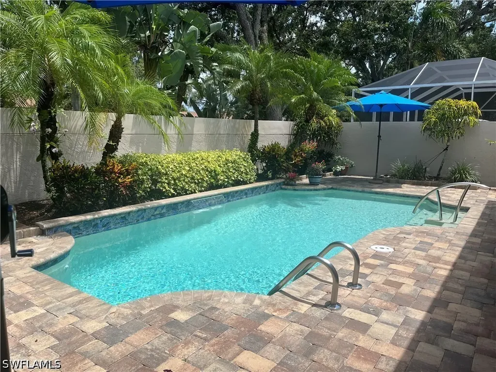 128 Livermore Lane Naples FL 34119