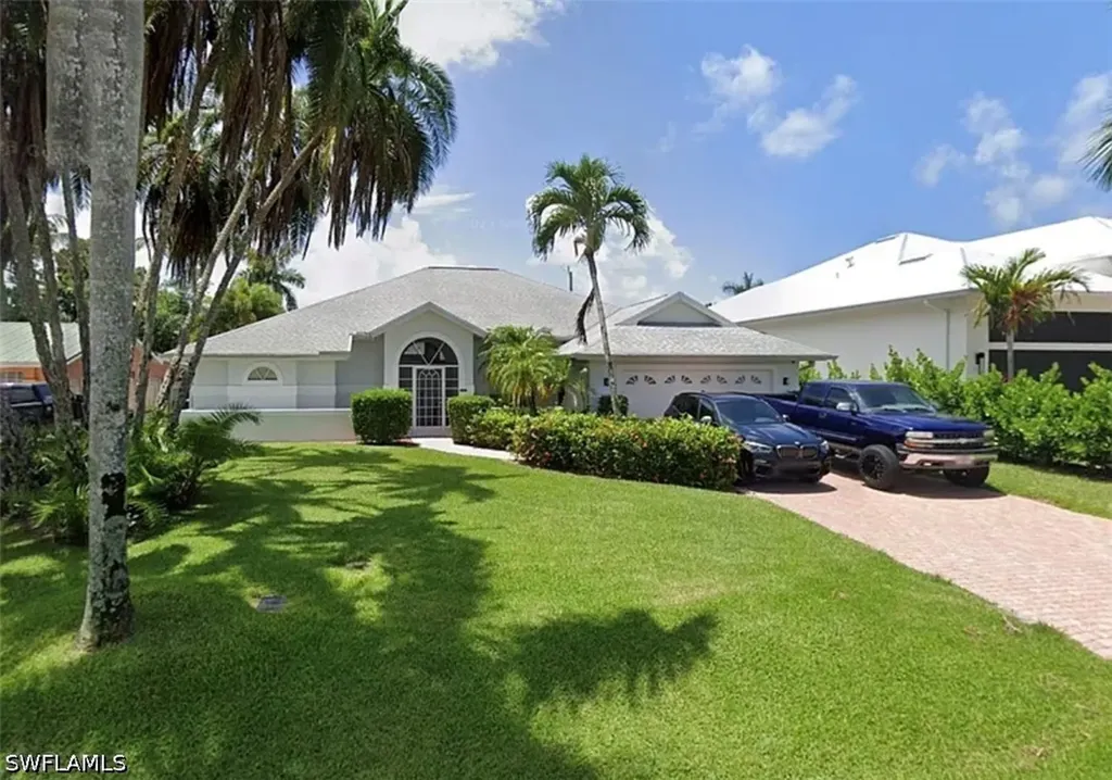 1166 Royal Palm Drive Naples FL 34103
