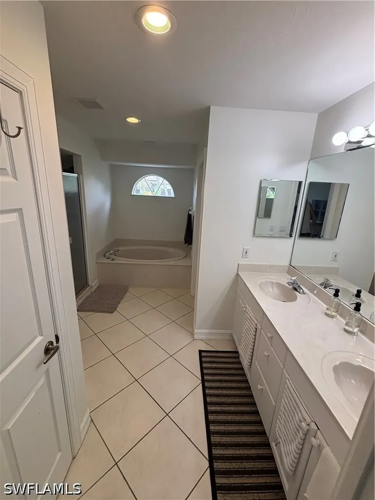 1166 Royal Palm Drive Naples FL 34103