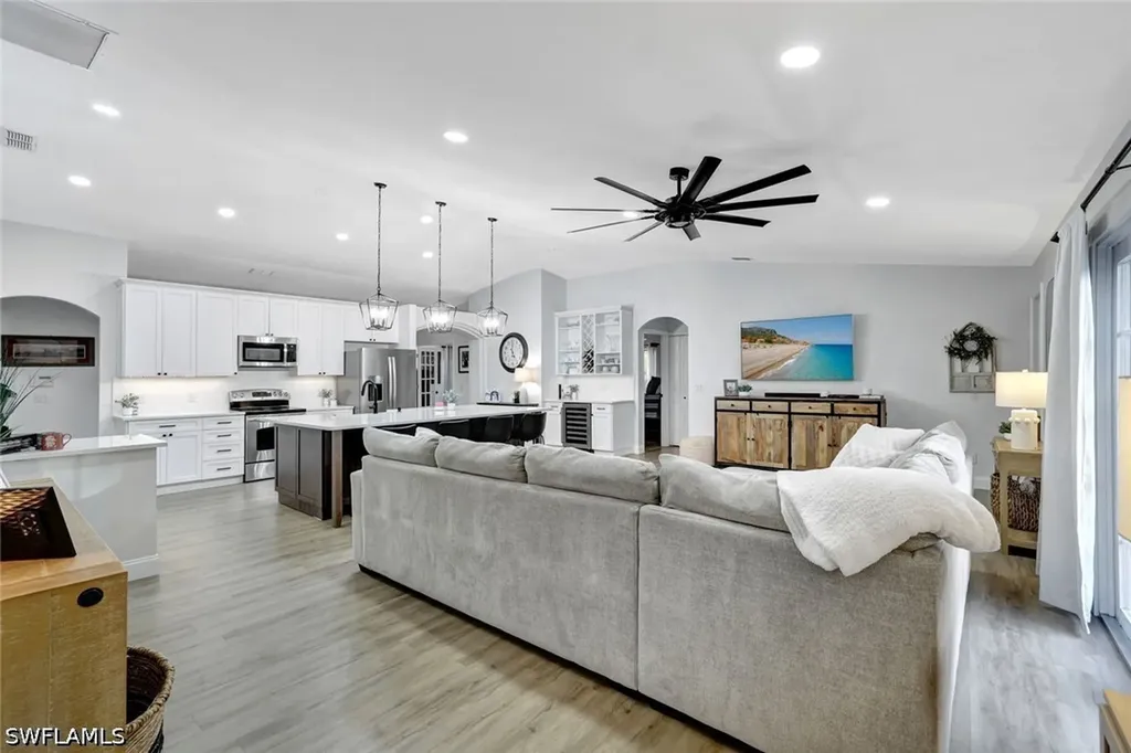 231 16th Street NE Naples FL 34120