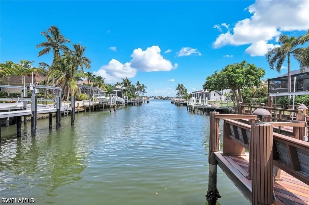 Marco Island FL, 511 Alameda Court
