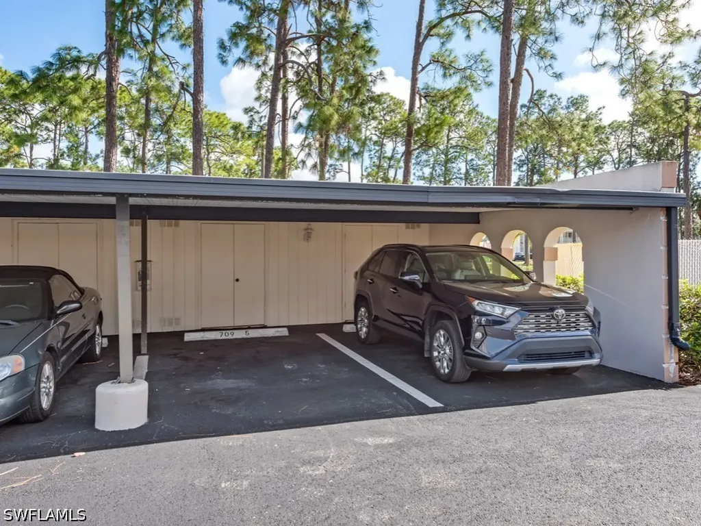 709 Augusta Boulevard Naples FL 34113