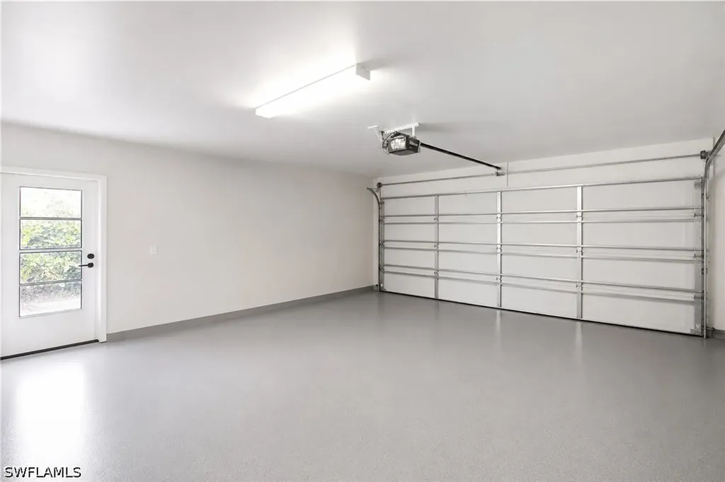 9690 Sussex Street Naples FL 34109