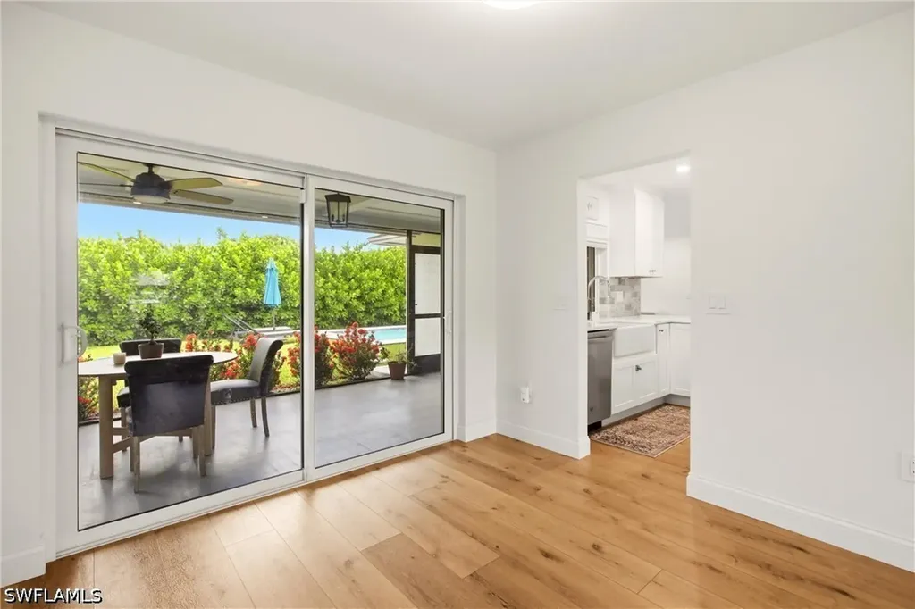 9690 Sussex Street Naples FL 34109