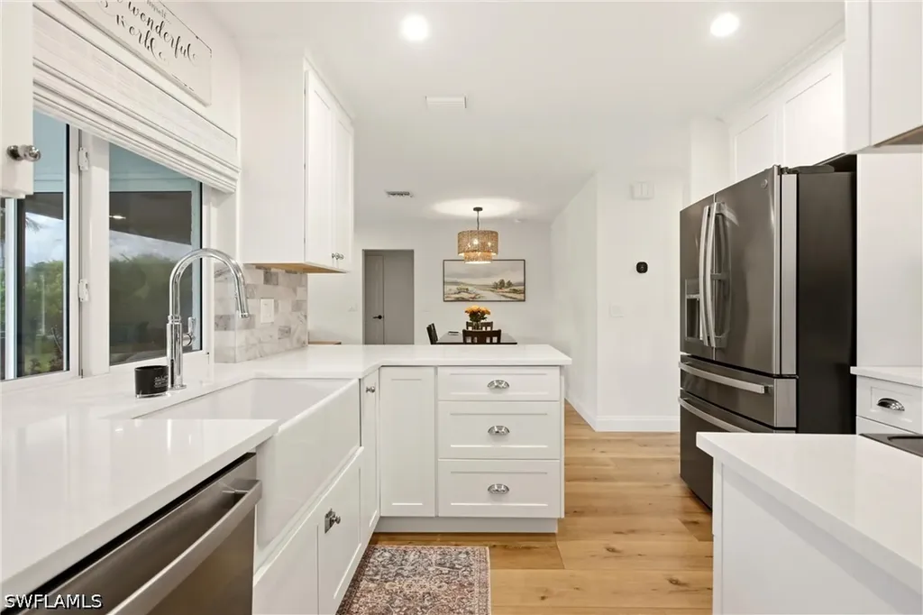 9690 Sussex Street Naples FL 34109