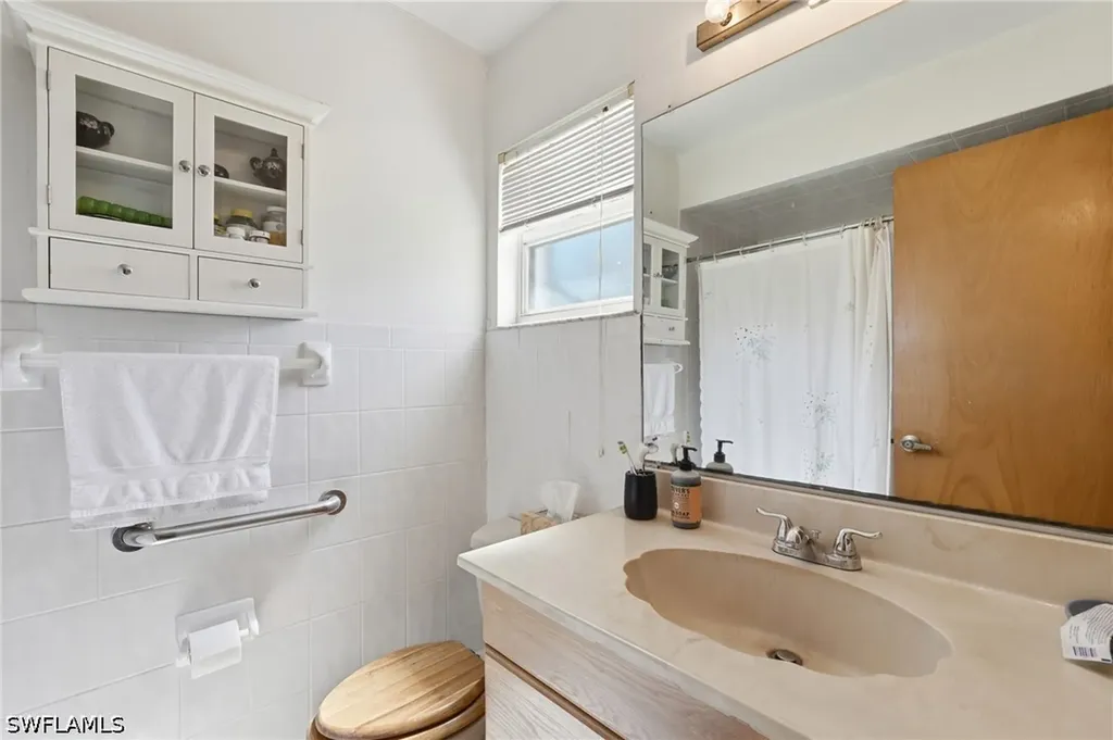 246 SW 37th Street Cape Coral FL 33914
