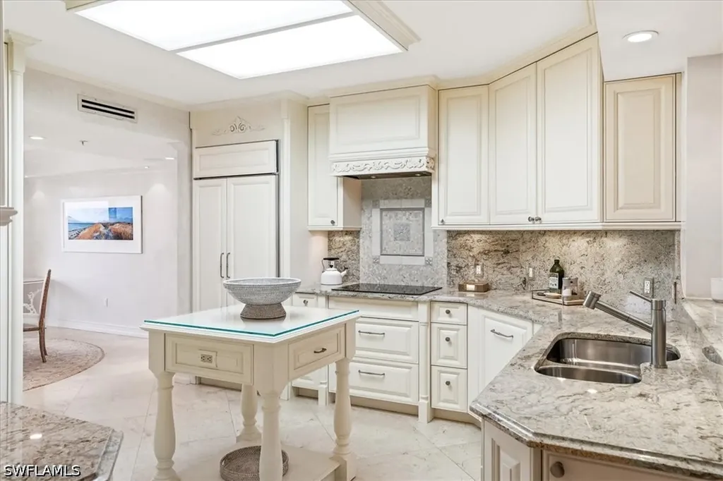 7515 Pelican Bay Boulevard Naples FL 34108