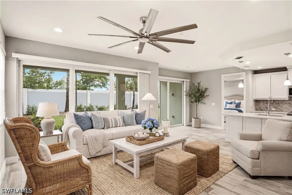 Naples FL, 2664 Seychelles Circle, Unit 2401