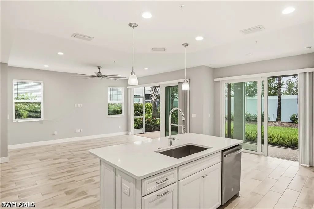 2664 Seychelles Circle Naples FL 34112