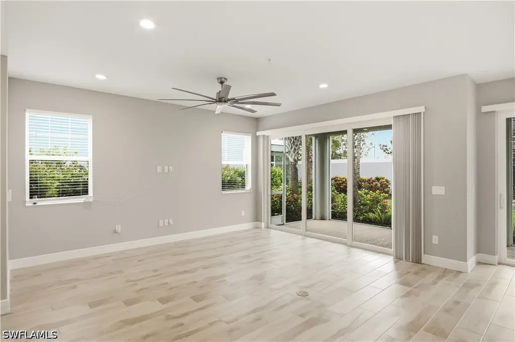 2664 Seychelles Circle Naples FL 34112