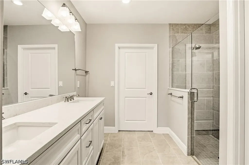 2664 Seychelles Circle Naples FL 34112