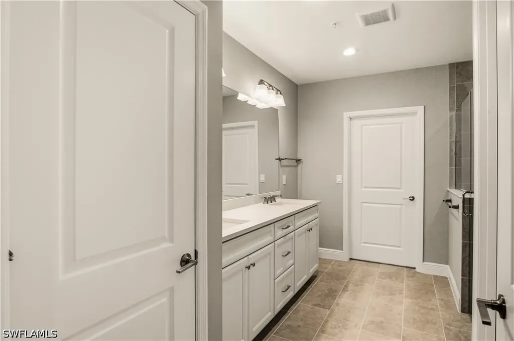 2664 Seychelles Circle Naples FL 34112