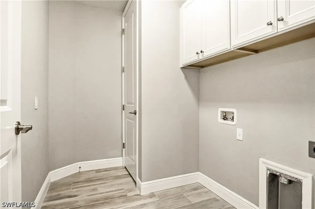 2664 Seychelles Circle Naples FL 34112