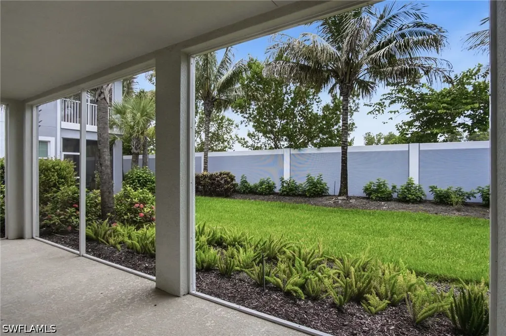 2664 Seychelles Circle Naples FL 34112
