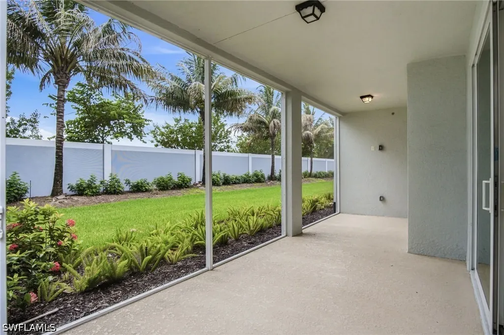 2664 Seychelles Circle Naples FL 34112