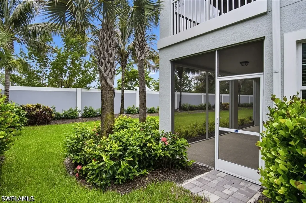 2664 Seychelles Circle Naples FL 34112