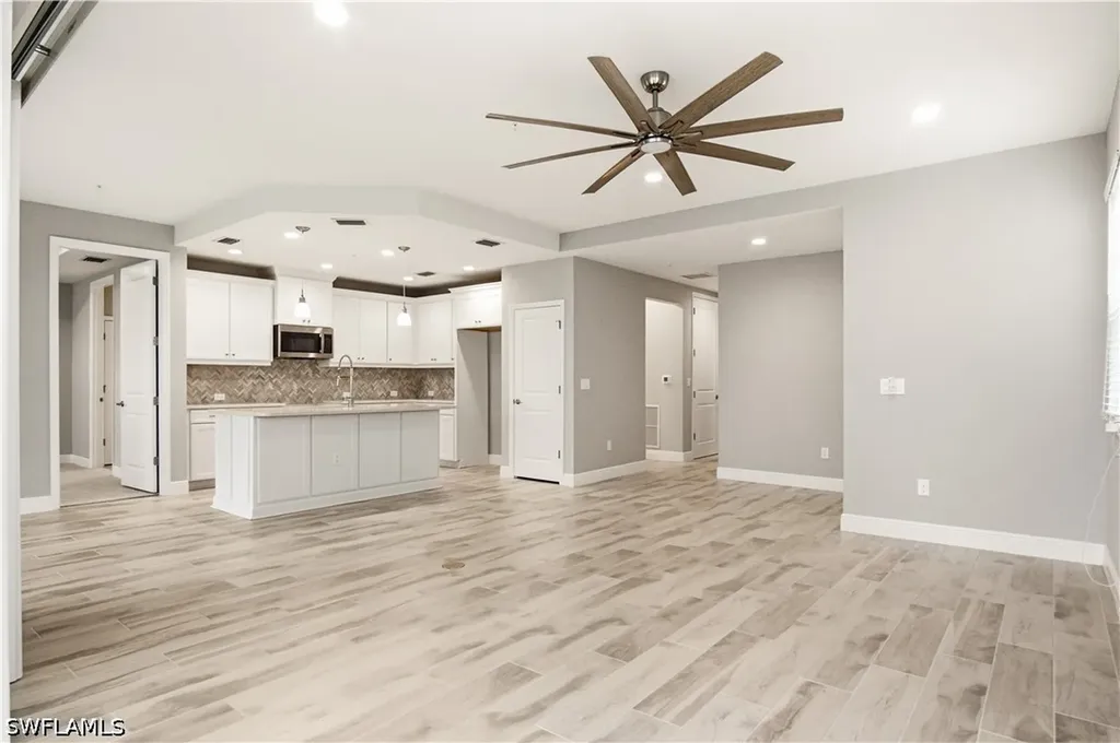 2664 Seychelles Circle Naples FL 34112