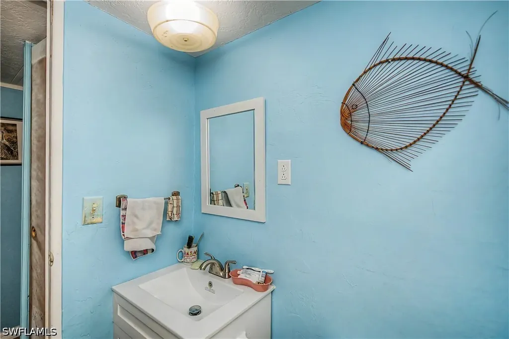 3965 Phoenix Drive St. James City FL 33956