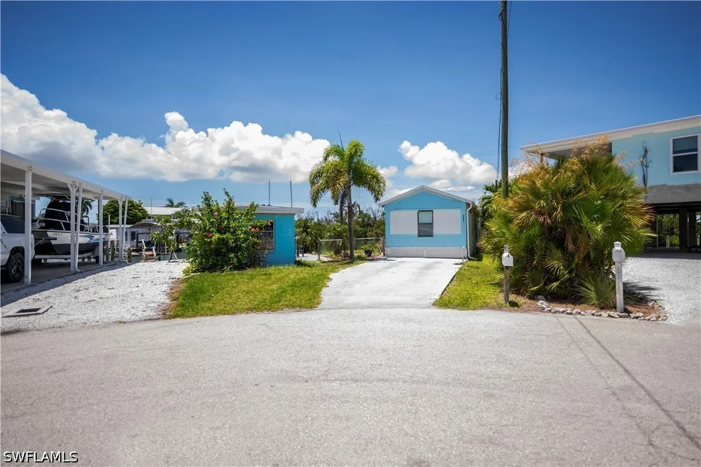 3965 Phoenix Drive St. James City FL 33956