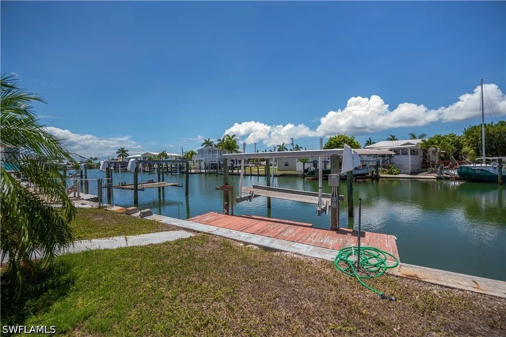 3965 Phoenix Drive St. James City FL 33956