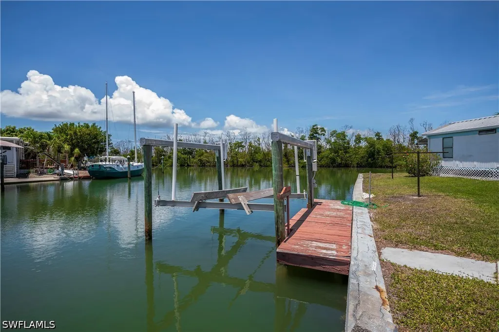 3965 Phoenix Drive St. James City FL 33956