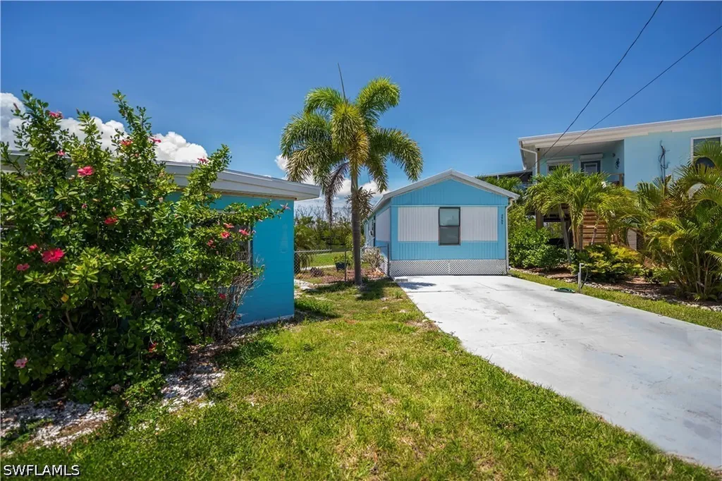 3965 Phoenix Drive St. James City FL 33956
