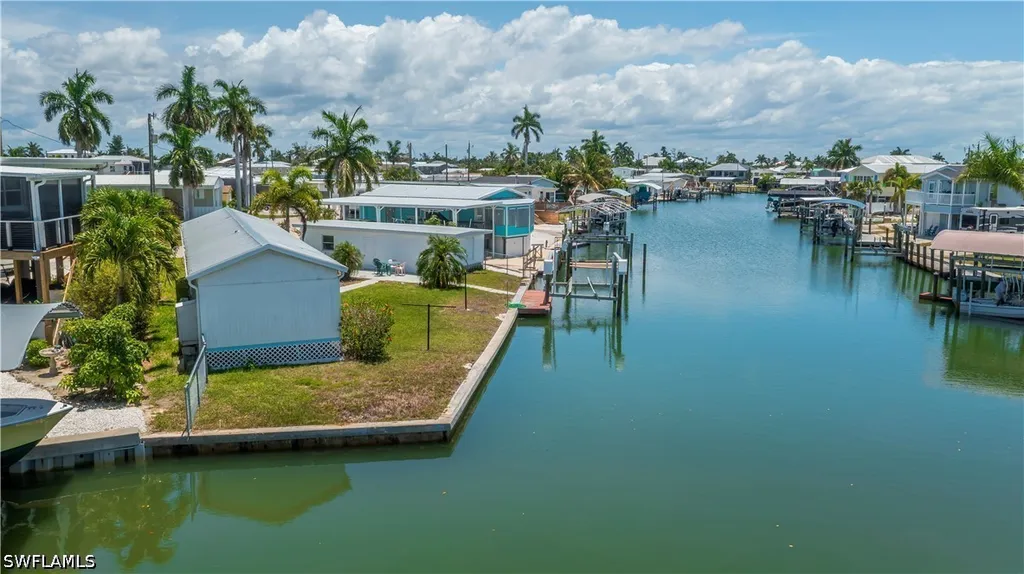 3965 Phoenix Drive St. James City FL 33956