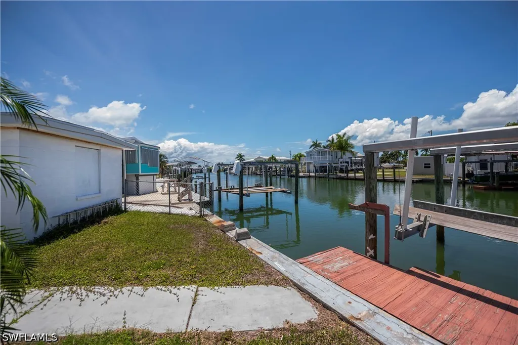 3965 Phoenix Drive St. James City FL 33956