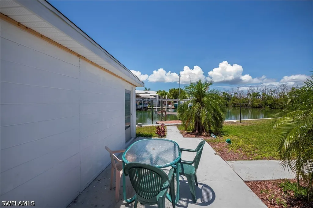 3965 Phoenix Drive St. James City FL 33956
