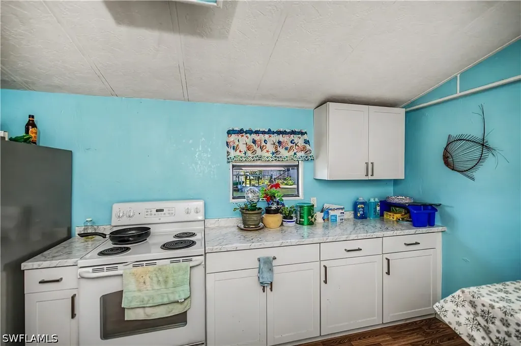 3965 Phoenix Drive St. James City FL 33956