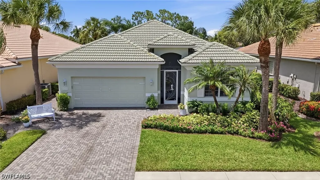 3662 Grand Cypress Drive Naples FL 34119