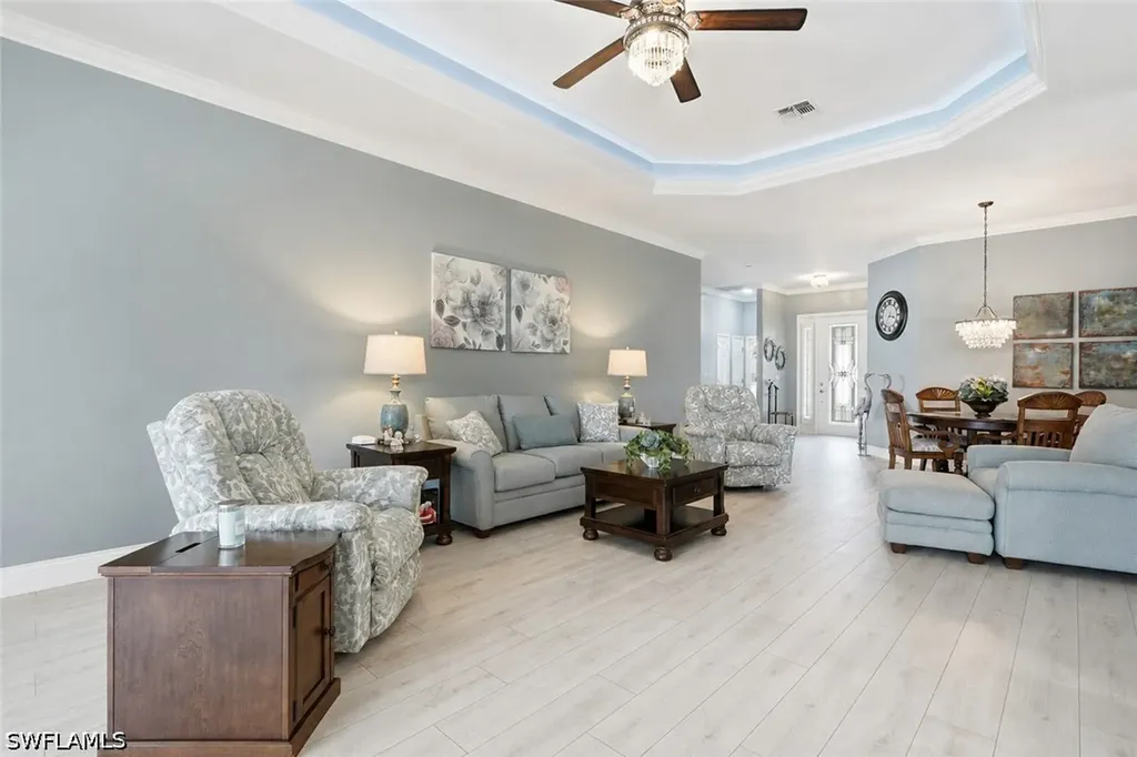 3662 Grand Cypress Drive Naples FL 34119