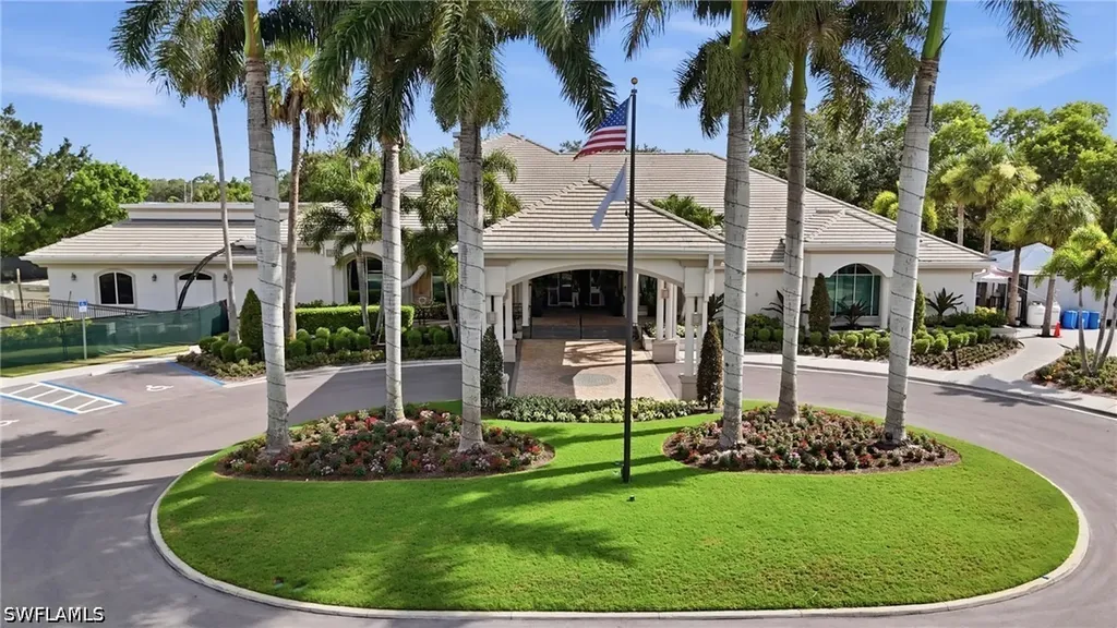 3662 Grand Cypress Drive Naples FL 34119