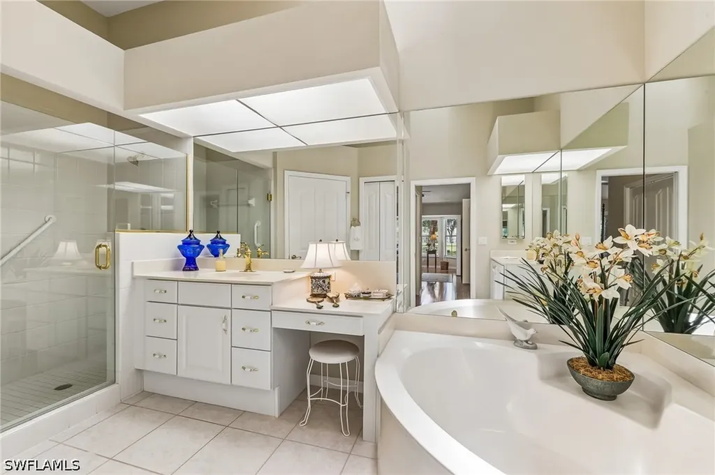 4395 Dover Court Naples FL 34105