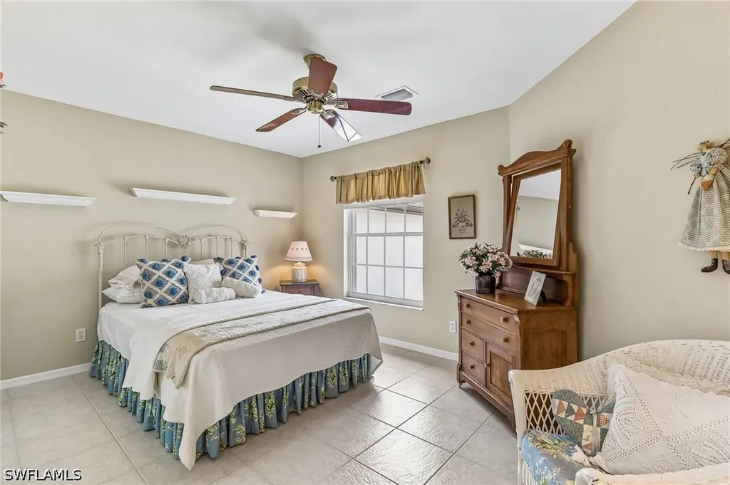 4395 Dover Court Naples FL 34105