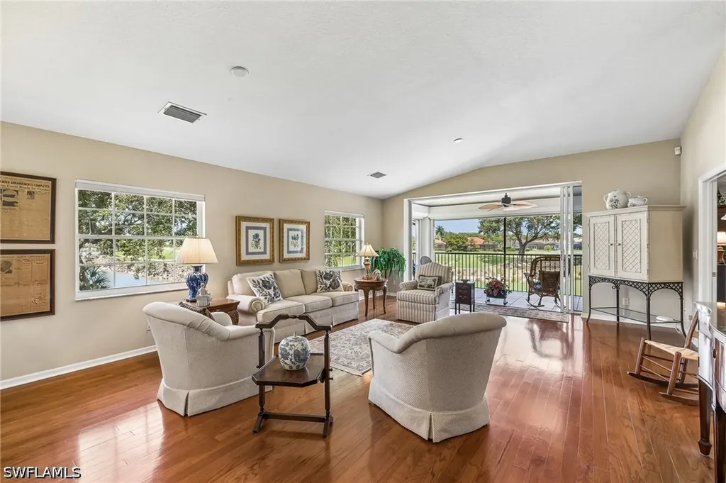 4395 Dover Court Naples FL 34105