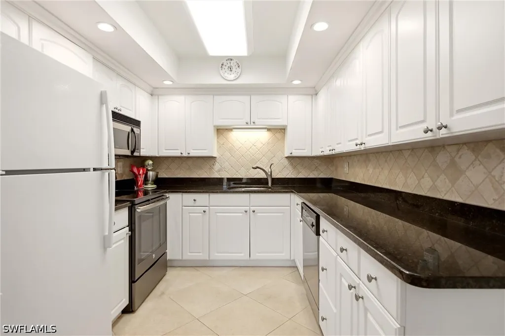 180 Harrison Road Naples FL 34112-6022