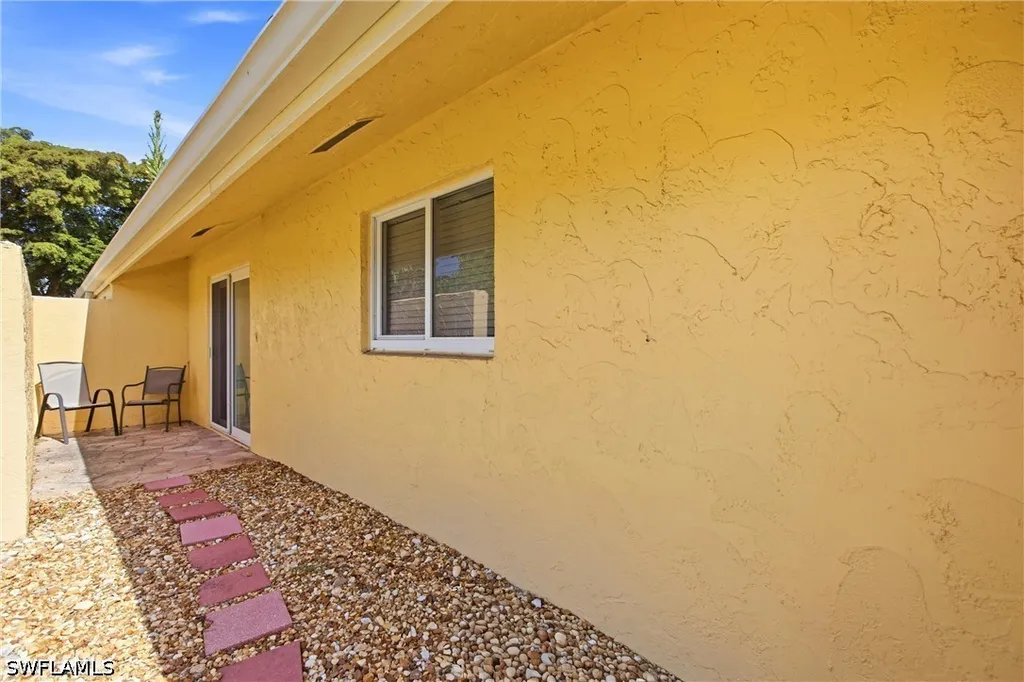 180 Harrison Road Naples FL 34112-6022