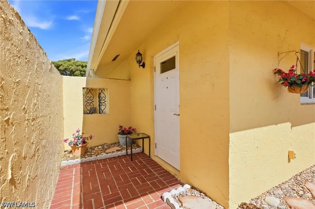 180 Harrison Road Naples FL 34112-6022