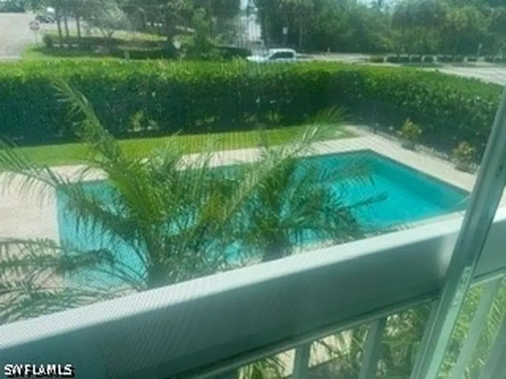 1050 9th Street S Naples FL 34102