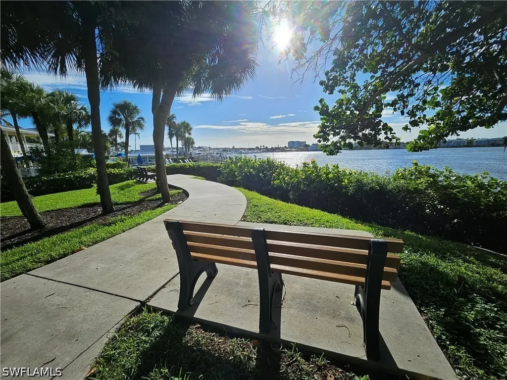 1050 9th Street S Naples FL 34102