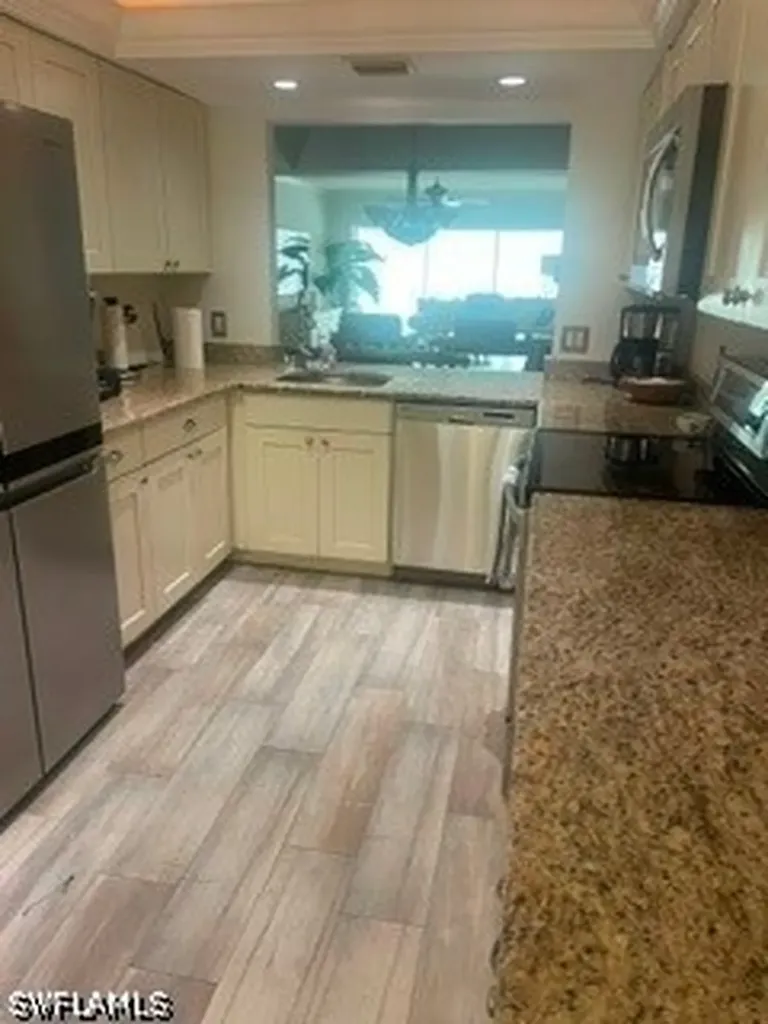 1050 9th Street S Naples FL 34102
