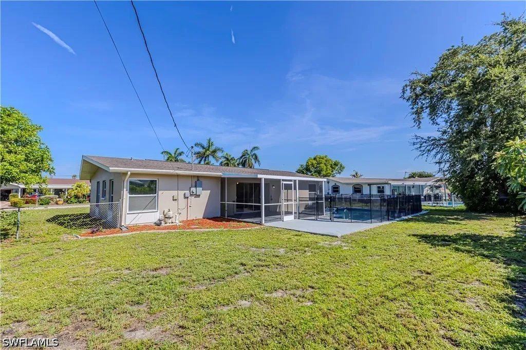 4009 SE 9th Court Cape Coral FL 33904